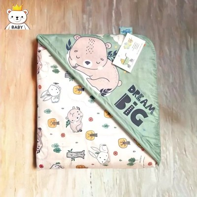 پتو دورپیچ کلاهدار دورو مخمل کارترز طرح مینیمال ( سایز 70 ) سبز