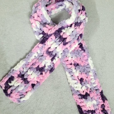 شالگردن دستبافت بافته شده با کاموای الیزپافی کالر